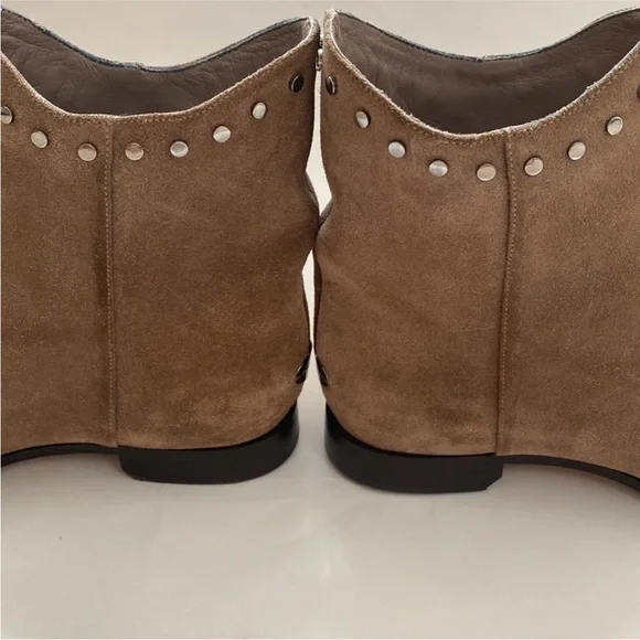 Jimmy Choo Marco Suede Studded Flat Tan Ankle Pull On Boots, 36.5/US 6.5. - Picture 2 of 8